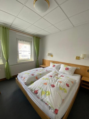 Strohmann's Pension